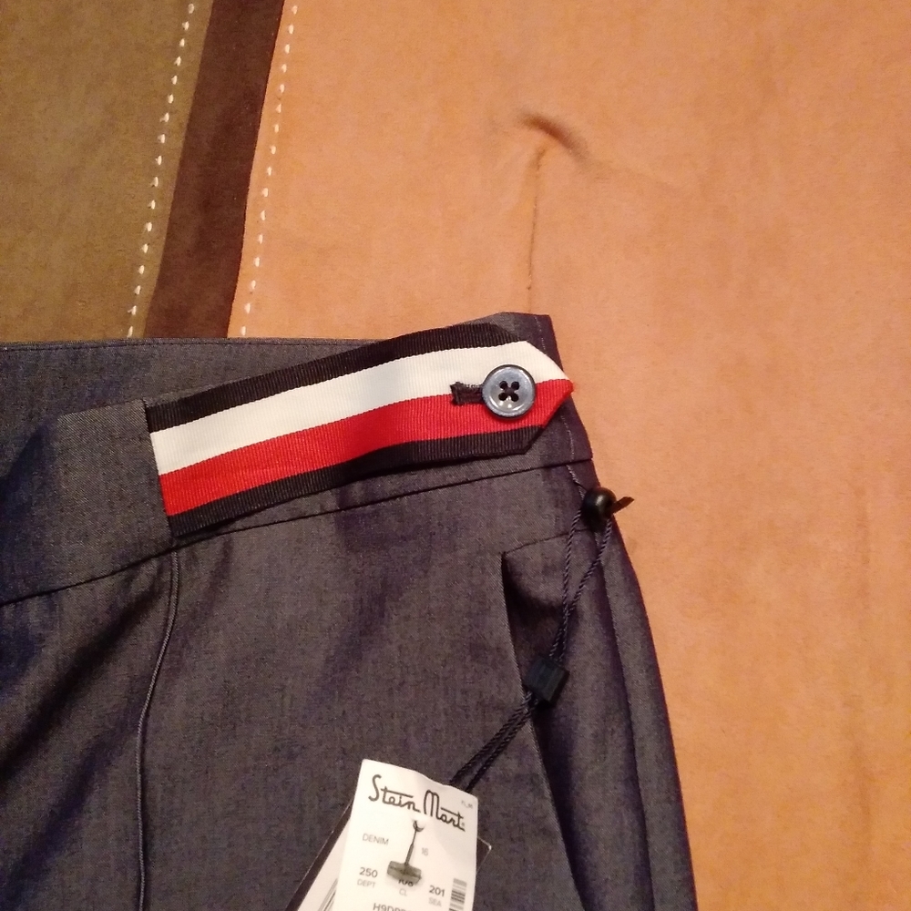 Pants - Picture 3 of 8